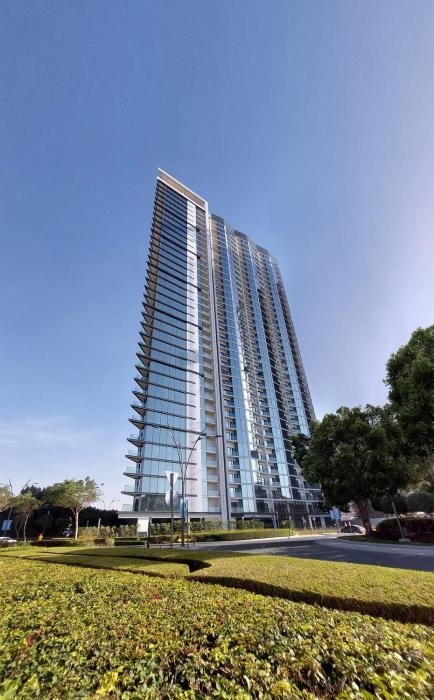 Apartment 1015 Waves