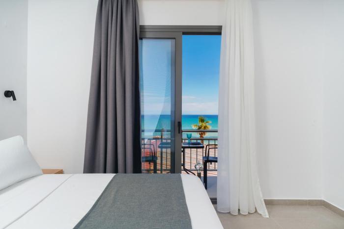 Emerial Deluxe Seaside Rooms