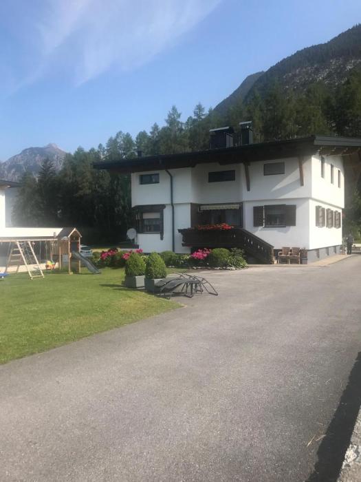 Ferienwohnungen Schleich