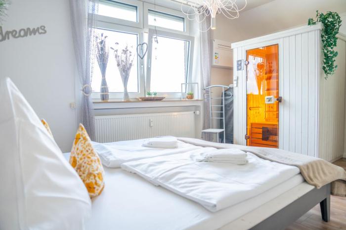 SmartFewo Apartment Sauna Balkon Parkplatz
