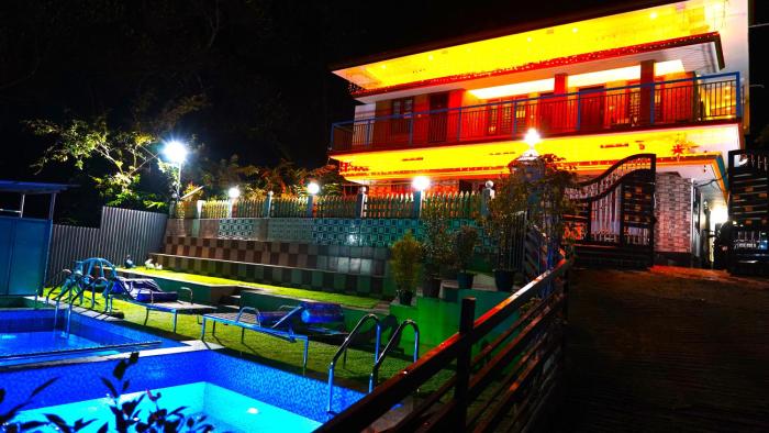 Arabian Nights Munnar,Family Villa with Pool