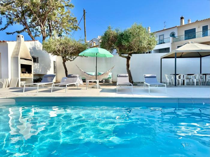 Casa dos Trevos, 5 Bedroom Villa with Pool