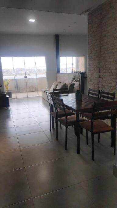 Apartamento Amplo e Arejado 201