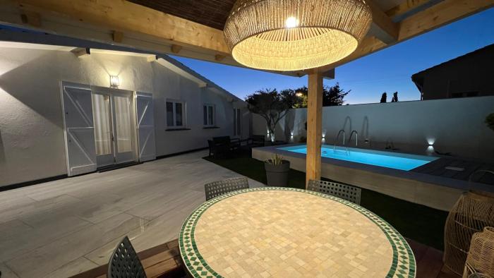 Villa Altea- Lido Marana - piscine privée exclusive - plage à pied - 3 bedrooms house - private swimming pool - beach access on foot