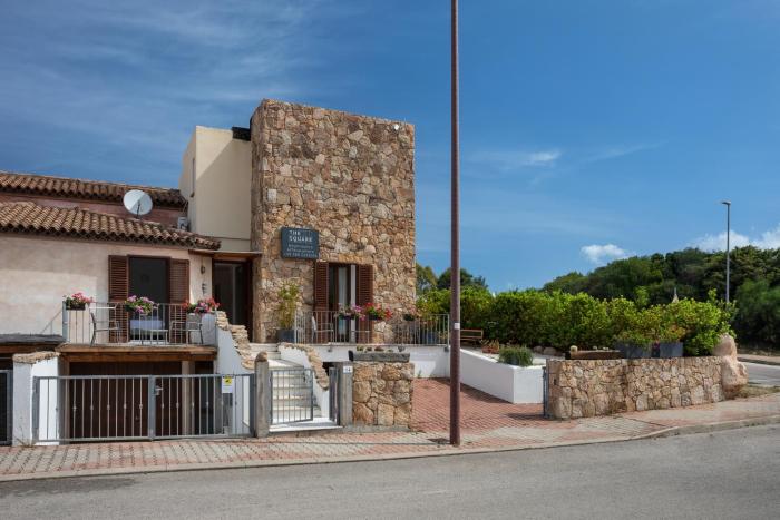 The Square Depandance