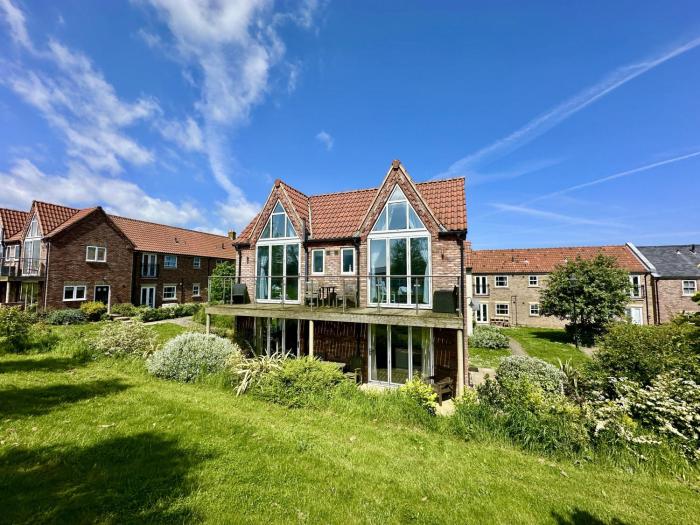 Oyster Cottage - Part of the The Bay Filey Holiday Village with pool, gym and direct beach access, pub, restaurant, tennis and meadows walks