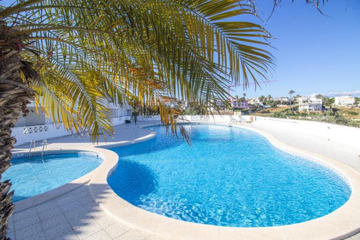 Renovated 2BD AC Wi-Fi Pool Beach 350m