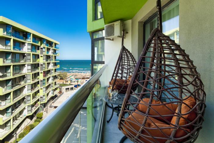 Evana Sunrise - Pool and Spa Beach Resort