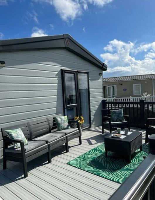 17 Sherringham Patrington Leisure Park private garden, parking, views