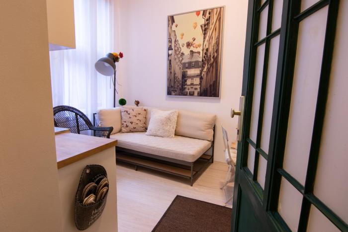 Junior Orange Apartment next to Danube