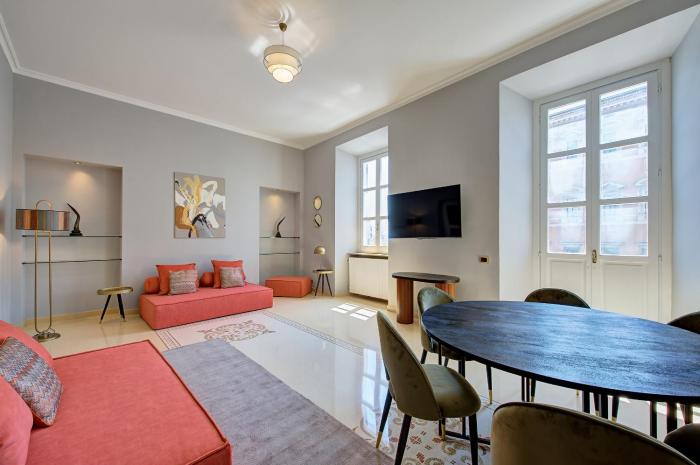 Colosseum Elegant View 3 Bedrooms IREX with Balcony