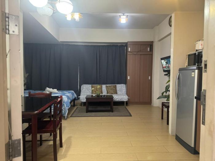 Henrys Newport Deluxe Condotel