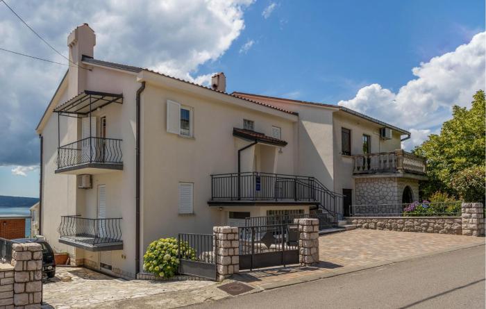 Cozy Apartment In Crikvenica With Wifi