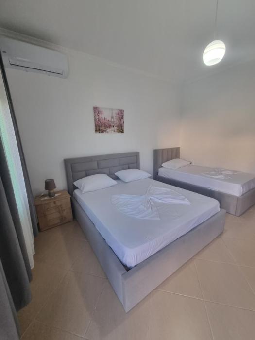 Vila megi-Rent Room