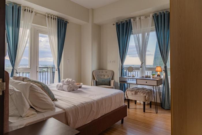 2 BR 5 pax Spacious Elegant Condo in Saint Dominique, Megaworld, Iloilo City