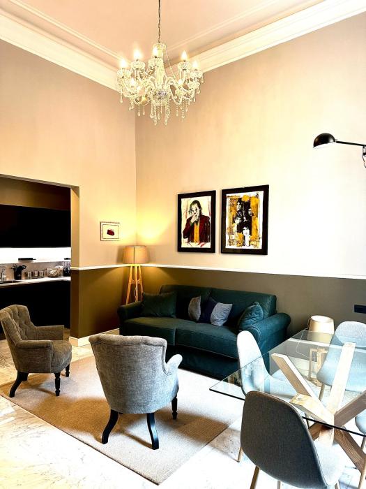 Via Veneto Luxury Maison