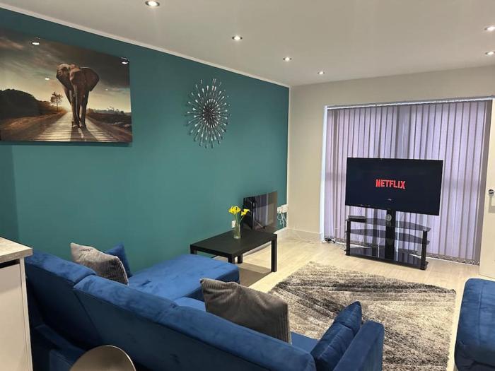 KYOTO HOUSE CENTRAL DERBY I 2 BEDROOMS, SPACIOUS, WARM & NEW with NETFLIX