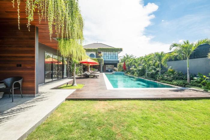Exquisite 5BR Villa Premier Luxury in Seminyak
