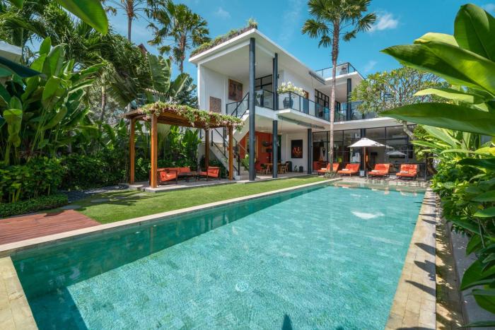Villa Boa - Stunning 3BR Beachside Villa in Canggu