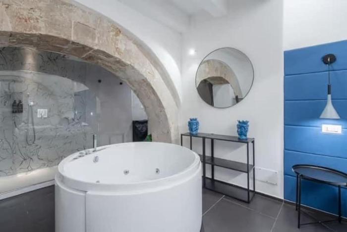 Judeka Suite Ortigia with Jacuzzi