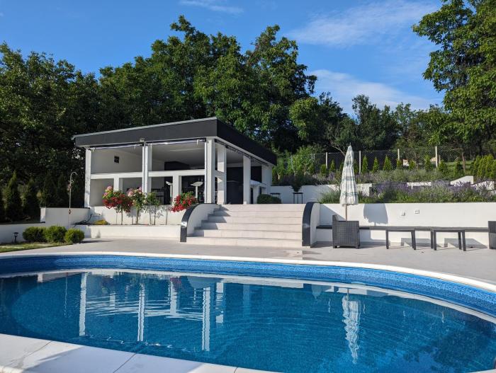 Čudna šuma apartmani Vrdnik