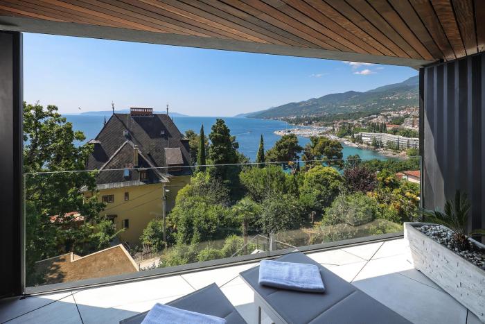 Luxury twin apartments Opatija