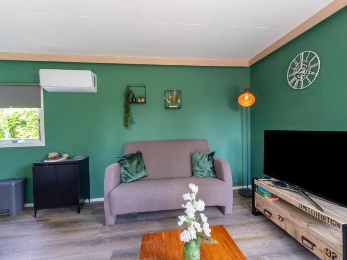 Chalet in Stegeren near Heathlands