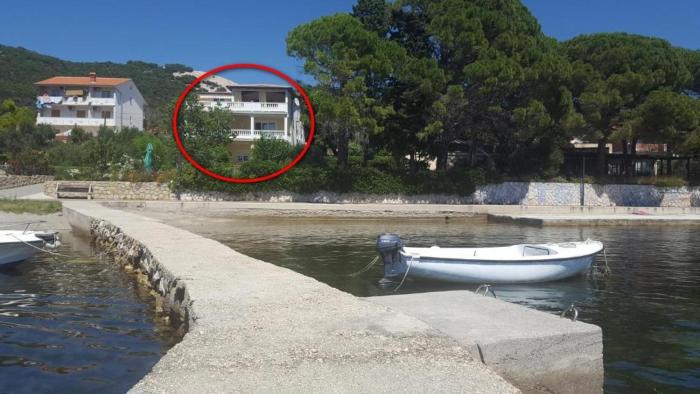 Apartments by the sea Banjol, Rab - 23210