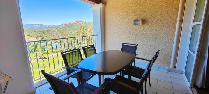 Beautiful apt with AC and swimming pool