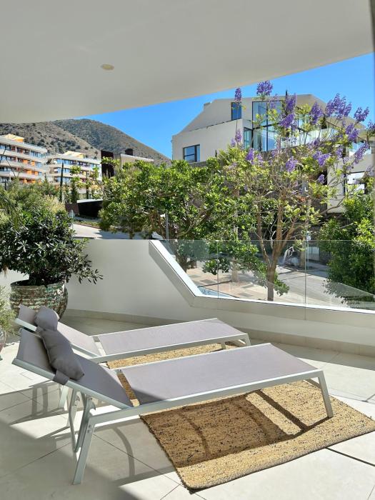 Modern apartment Pedro, Higueron reserve