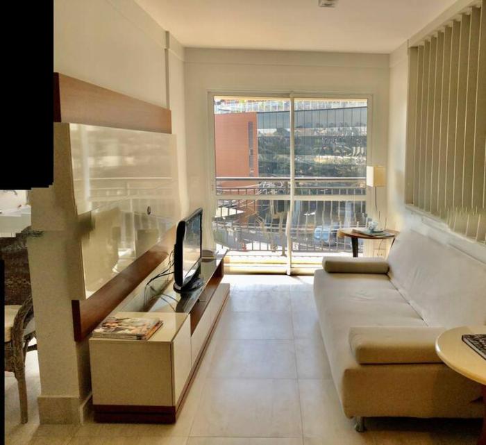 4082 - Em frente ao hospital Albert Einstein e Estádio do Morumbi