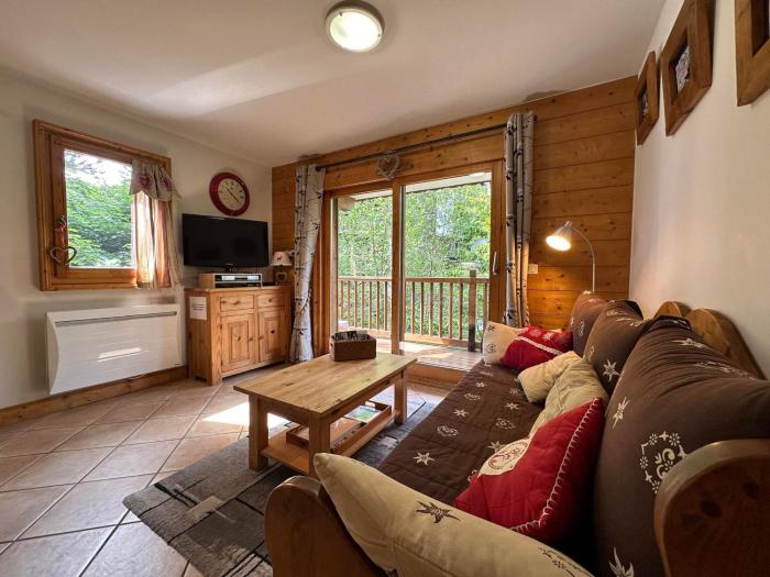 Appartement T3 cosy avec balcon au centre de Samoëns - FR-1-624-31