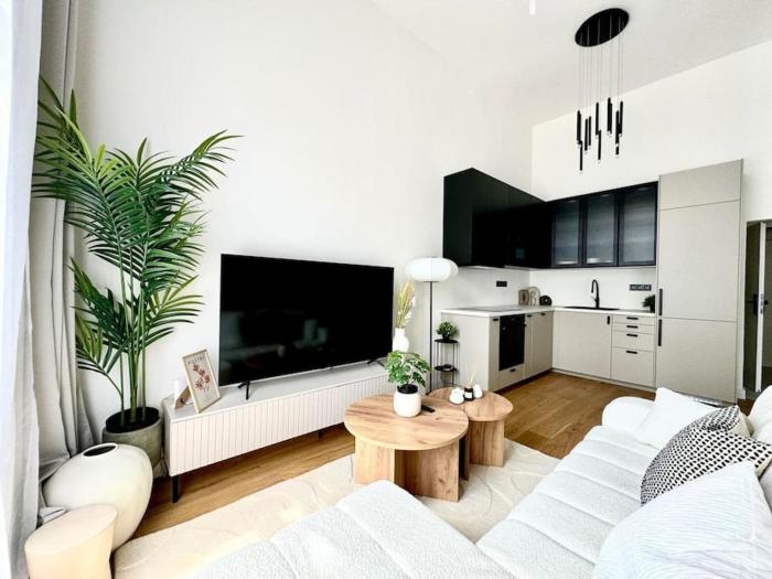 Rentero 5 min Dancing House Apartment Prague, Luxury and Modern