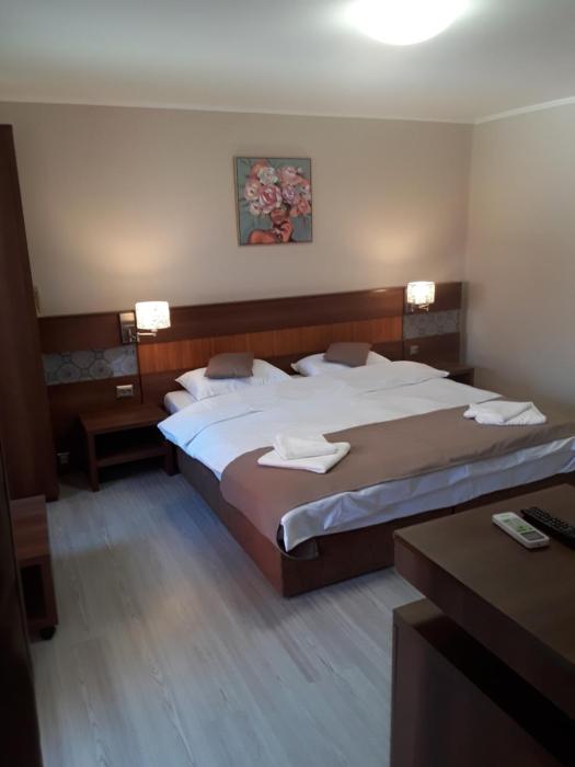 Auras west accommodation private parking in front yard