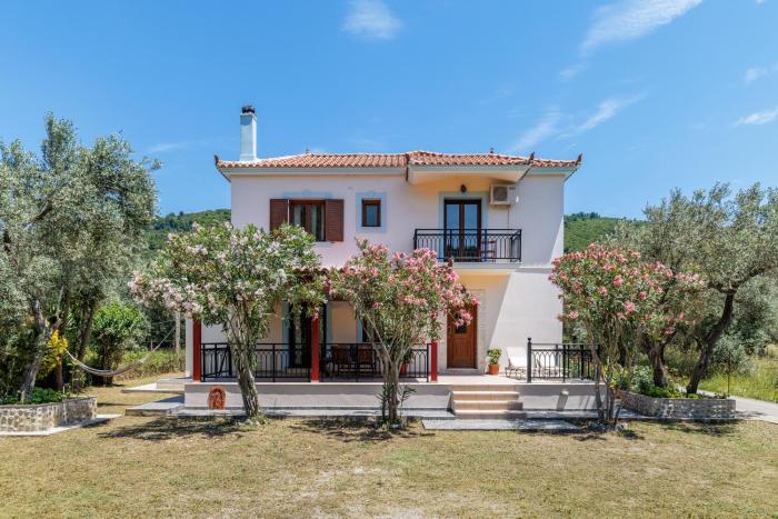 Villa Christina near Stafylos beach