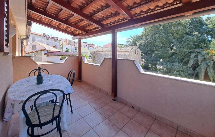 Nice Apartment In Medulin With Wifi