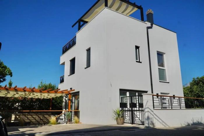 Seaside house for families with children Mastrinka, Ciovo - 22789