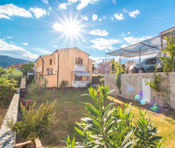 Apartments and rooms with parking space Baska, Krk - 23309