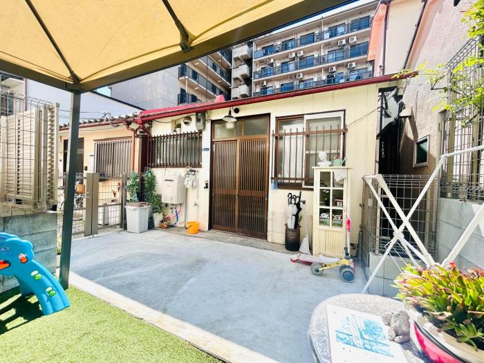 天下茶屋駅5分、専用庭付き平屋—KIK Iハウス