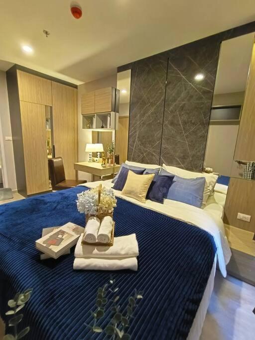 New condo#5 minutes to Lee Gardens Plaza