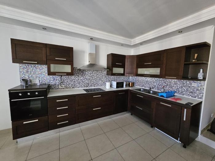 Close To Sea Front - Central