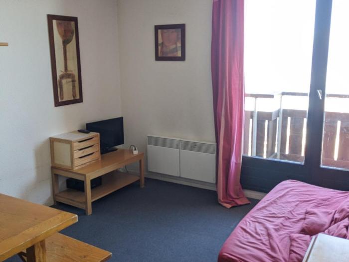 Confort au pied des pistes, balcon, 5 pers, 3e étage - FR-1-557-83