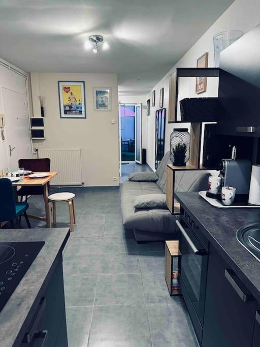 Studio 3 personnes centre ville, avec cour