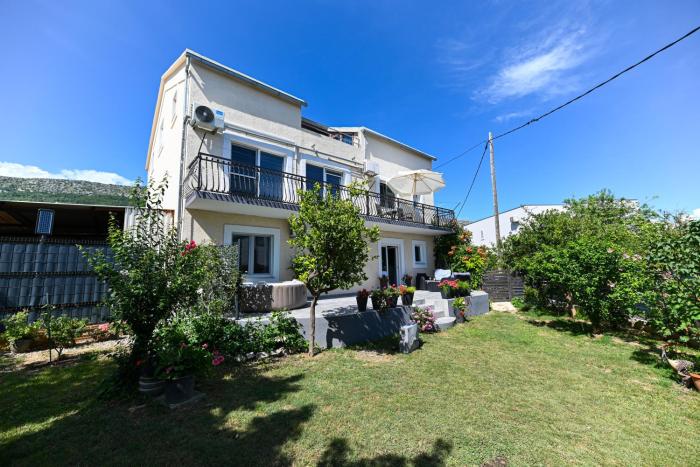 Apartmani Dolores