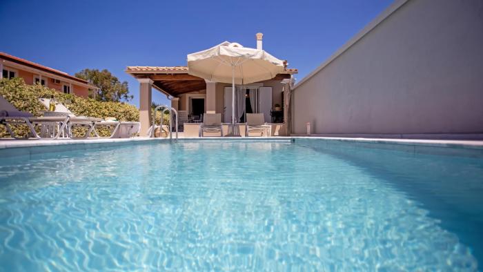 Cosmos Villas Spyridoula