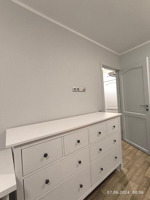 Vienistabas ērti mūsdienīgi un pilnīgi atjaunoti apartamenti