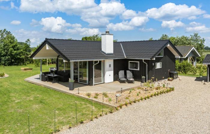 Nice Home In Sydals With Wifi