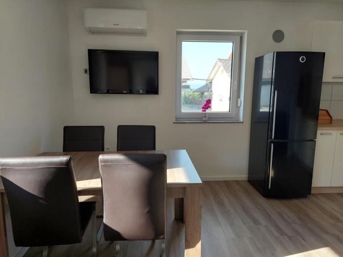 Apartment house Petra