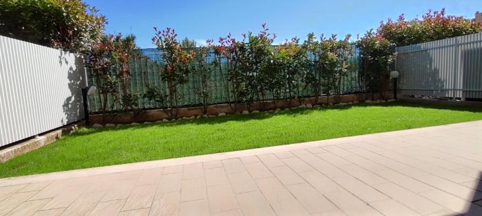 OLTRE CONFINE fronte mare