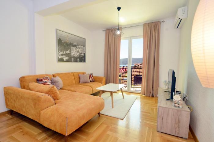 Discovery Point Apartments